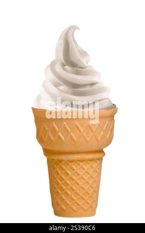 Eiskegel isoliert auf weiß Stockfoto