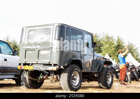 Customized Grey 1975 Toyota Land Cruiser FJ40, Setif City, Algerien. Stockfoto