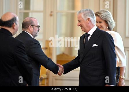 Brüssel, Belgien Januar 2025. Der scheidende Außenminister Bernard Quintin, König Philippe - Filip von Belgien und Königin Mathilde von Belgien, dargestellt während eines Neujahrsempfangs der Königlichen Familie für die ausländischen Diplomaten und Missionsleiter (Botschafter und Konsuln), akkreditiert in Brüssel, im Königsschloss in Laeken/Laken, Brüssel am Donnerstag, den 9. Januar 2025. BELGA PHOTO ERIC LALMAND Credit: Belga News Agency/Alamy Live News Stockfoto