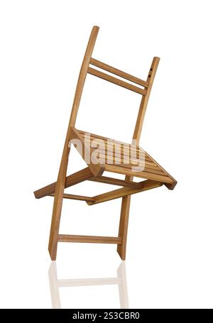 Holzstuhl isoliert auf weißem Hintergrund Stockfoto