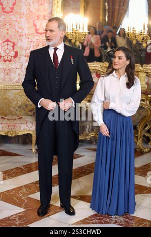 Madrid, Spanien. Januar 2025. Der spanische König Felipe VI. Und Letizia während des Empfangs für das diplomatische Korps im Königspalast am Donnerstag, den 9. Januar 2024. Quelle: CORDON PRESS/Alamy Live News Stockfoto