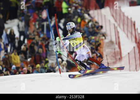 Madonna Di Campiglio, Italien. Januar 2025. Sebastian Foss-Solevaag (NOR) Salomon während des AUDI FIS Ski World Cup 2024/25 - 3Tre - Menâ Night Slalom in Canalone Miramonti Slope, am 8. Januar 2025, Trient, Italien während des AUDI FIS Ski World Cup - Slalom - Männer, alpines Skirennen in Madonna di Campiglio, Italien, 08. Januar 2025 Credit: Unabhängige Fotoagentur/Alamy Live News Stockfoto