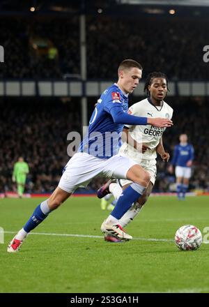 Liverpool, Großbritannien. Januar 2025. Harrison Armstrong von Everton während des FA Cup Spiels im Goodison Park, Liverpool. Der Bildnachweis sollte lauten: Jessica Hornby/Sportimage Credit: Sportimage Ltd/Alamy Live News Stockfoto