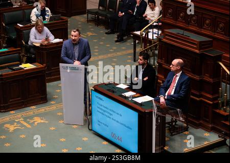 Steven Mathei (CD&V) bei der Plenartagung des Plenums im bundesparlament, Donnerstag, den 09. Januar 2025 in Brüssel Stockfoto