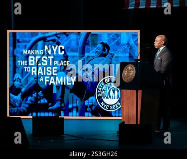 New York, USA. Januar 2025. Bürgermeister Eric Adams hält am 9. Januar 2025 die State of the City Address im Apollo Theater in New York. (Foto: Gabriele Holtermann/SIPA USA) Credit: SIPA USA/Alamy Live News Stockfoto