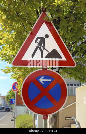 Verkehrszeichen 123, Bauarbeiten, Baustelle, Verkehrszeichen, absolutes Stoppverbot, Straßenverkehrsordnung, Reutlingen, Baden-Württemberg Stockfoto