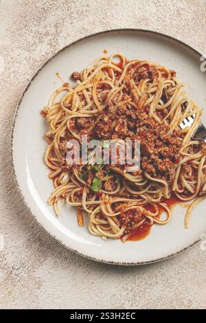 Spaghetti Bolognese, Draufsicht, Nahaufnahme, ohne Leute, hausgemacht Stockfoto
