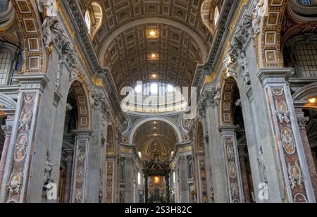 Schiff der Basilika St. Peter, Rom, Italien Rom, Italien, Europa Stockfoto