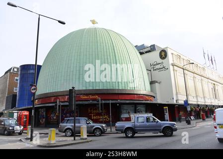 Madame Tussauds Kuppelgebäude an einer geschäftigen Kreuzung, London, London Region, England, Vereinigtes Königreich, Europa Stockfoto