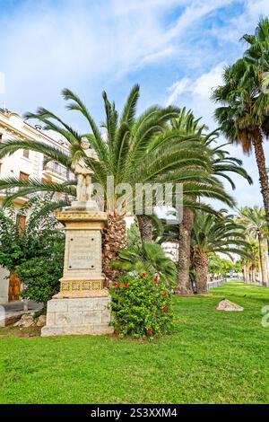 Am Meer von Sitges, eine wunderschöne Stadt in der Nähe von Barcelona, Spanien. Stockfoto