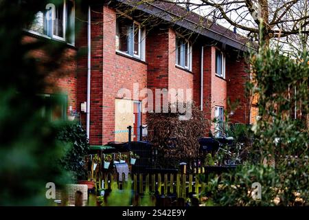 ALMERE - 10/01/2025, Häuser in der John Raedeckerstraat in Almere. Ein Sprengsatz ist diese Woche zum dritten Mal dort abgehauen. ANP JEFFREY GROENEWEG niederlande Out - belgien Out Stockfoto