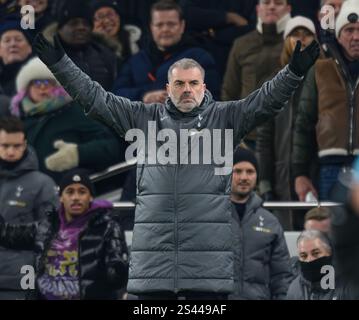 London, Großbritannien. Januar 2025. Tottenham Hotspur / Liverpool - Carabao Cup - Tottenham Stadium. Tottenham Manager Ange Postecoglou. Bildnachweis: Mark Pain / Alamy Live News Stockfoto