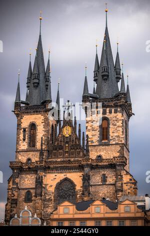 Fassade der Kirche unserer Lieben Frau vor Týn Stockfoto