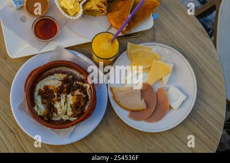Köstliches Traditionelles Marokkanisches Frühstück Stockfoto