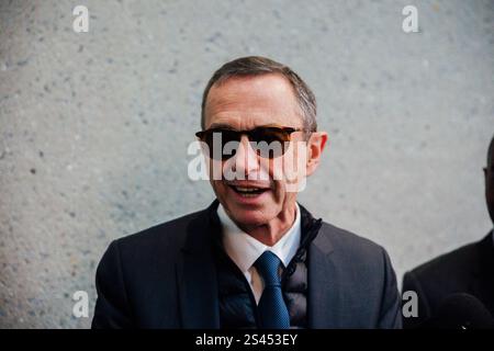 Nantes, Frankreich. Januar 2025. Besuch der unterdirektion Visa des Innenministers Bruno Retailleau am 10. Januar 2025 in Nantes, Frankreich, in Begleitung des für Frankophonie und internationale Partnerschaften zuständigen Ministers Thani Mohamed Soilihi. Foto: Yannick BILLIOUX/ABACAPRESS. COM Credit: Abaca Press/Alamy Live News Stockfoto