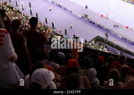 Allgemeine Ansichten der Olympischen Spiele 2024 in Paris aus der Sicht der Fans, darunter Keely Hodgkinsons 800-Meter-Goldmedaille in Paris, Frankreich, Europa. Stockfoto