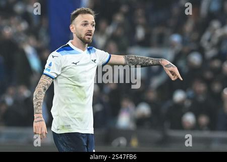 Rom, Italien, 10 Genuary, 2025 Manuel Lazzari von SS Lazio Gesten während der Serie A Enilive zwischen SS Lazio vs Como 1907:Agostino Gemito/ Alamy Live News Stockfoto