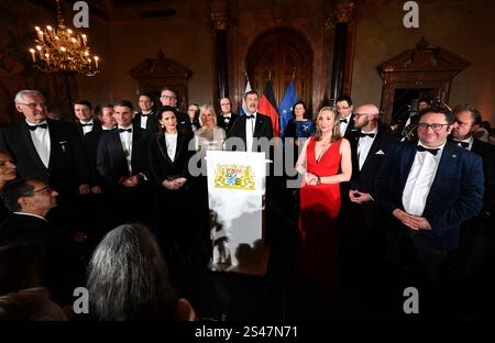 München, Deutschland. Januar 2025. Der bayerische Premierminister Markus Söder (CSU, M) spricht bei seinem Neujahrsempfang in der Münchner Residenz. Quelle: Felix Hörhager/dpa/Alamy Live News Stockfoto