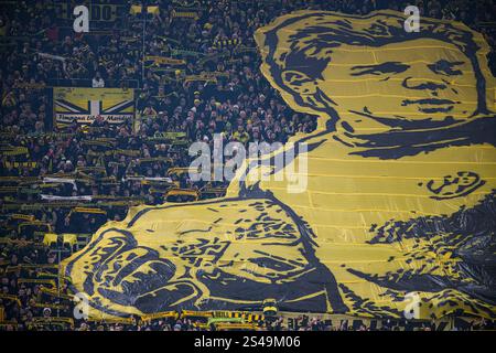 DORTMUND, DEUTSCHLAND - 10. JANUAR 2025: + - das Fußballspiel von Borussia Dortmund gegen Bayer 04 Leverkusen im Signal Iduna Park Stockfoto