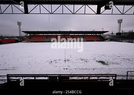 Seraing, Belgien. Januar 2025. Das Pairay-Stadion des RFC Seraing wurde am Samstag, den 11. Januar 2025 in Seraing gezeigt. Das morgige Spiel zwischen RFC Seraing und Lierse SK am 17. Tag der 2. Liga der Challenger Pro League 2024-2025 1B der belgischen Meisterschaft wird aufgrund schlechter Wetterbedingungen verschoben. BELGA FOTO JOHN THYS Credit: Belga News Agency/Alamy Live News Stockfoto