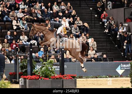 Julien Epaillard von Frankreich mit Easy Up de Grandry während des Longines Grand Prix von Basel bei den Longines CHI Classics Basel am 10. Januar 2025 in Basel (Foto von Maxime David - MXIMD Pictures) Credit: MXIMD Pictures/Alamy Live News Stockfoto