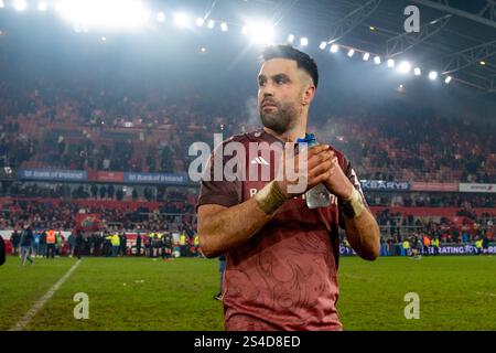 Limerick, Irland. Januar 2025. Conor Murray of Munster feiert nach dem Spiel des Investec Champions Cup, Pool 3, Runde 3 zwischen Munster Rugby und Saracens am 11. Januar 2025 im Thomond Park in Limerick, Irland (Foto: Andrew SURMA/ Credit: SIPA USA/Alamy Live News) Stockfoto