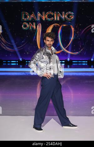 London, Großbritannien. Januar 2025. Chris Taylor war während eines Fotorufs für „Dancing on Ice“ 2025 in den ITV Studios Bovingdon in Hemel Hempstead zu sehen. (Foto: Brett Cove/SOPA Images/SIPA USA) Credit: SIPA USA/Alamy Live News Stockfoto