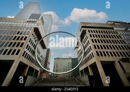 The Ring, von dem Landschaftsarchitekten Claude Cormier in der Innenstadt von Montreal in einem plaza am Place Ville Marie Stockfoto