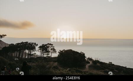 Blick auf das Meer von Lions Head bei Sonnenuntergang, Kapstadt, Südafrika, Afrika Stockfoto