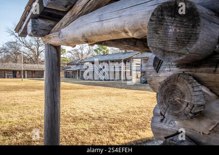 Im Inneren der Stockade in Fort Gibson, einem historischen Militärgelände in Oklahoma, das die amerikanische Grenze auf indischem Gebiet von 181-8 bewachte. Stockfoto