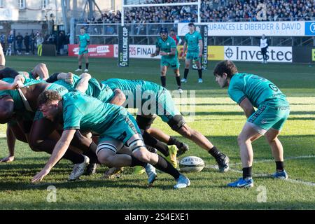 Vannes, Frankreich. Januar 2025. Leon Boulier, Jules Le Bail of Vannes beim EPCR Challenge Cup, Pool 3 Rugby union Spiel zwischen RC Vannes und Edinburgh Rugby am 11. Januar 2025 im La Rabine Stadion in Vannes, Frankreich - Foto Damien Kilani/DK Prod/DPPI Credit: DPPI Media/Alamy Live News Stockfoto