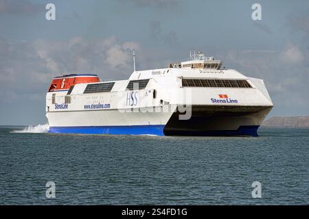 Der HSS 1500-Katamaran Stena Explorer wurde von der Stena Line auf der Strecke Irish Sea Holyhead – Dun Laoghaire zwischen 1996 und 2014 betrieben. Stockfoto