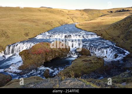 Hestavaosfoss Wasserfall entlang des Waterfall Way Wanderweges, Süd-Island Stockfoto