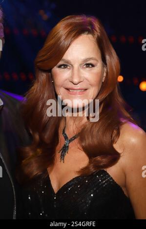 Andrea Berg in der TV-Show Schlagerchampions - das große fest der Besten im Velodrom. Berlin, 11.01.2025 *** Andrea Berg in der Fernsehsendung Schlagerchampions das große fest der Besten im Velodrom Berlin, 11 01 2025 Foto:xgbrcix/xFuturexImagex schlagerChampions 5438 Stockfoto