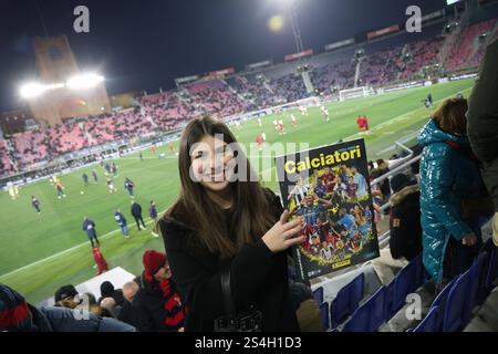 Bologna, Italien. Januar 2025. Panini Days 25 - während des italienischen Fußballspiels Enilive Serie A zwischen Bologna FC und AS Roma im Renato Dall'Ara Stadion in Bologna, Norditalien, Sonntag, 12. Januar, 2025, Sport - Fußball - (Foto Michele Nucci Credit: LaPresse/Alamy Live News Stockfoto