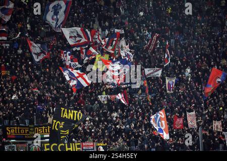 Bologna, Italien. Januar 2025. Fans von Bologna während des italienischen Fußballspiels Enilive Serie A zwischen Bologna FC und AS Roma im Renato Dall'Ara Stadion in Bologna, Norditalien, Sonntag, den 12. Januar, 2025, Sport - Fußball - (Foto Michele Nucci Credit: LaPresse/Alamy Live News Stockfoto