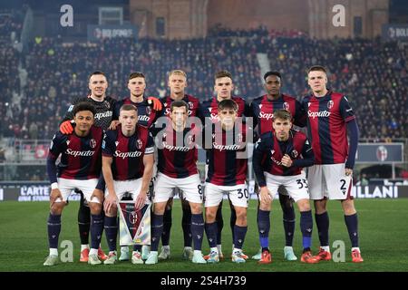 Bologna, Italien. Januar 2025. Team Bologna während des Spiels der Serie A Enilive 2024/2025 zwischen Bologna und Roma - Serie A Enilive im Renato Dall'Ara Stadion - Sport, Fußball - Bologna, Italien - Sonntag, 12. Januar 2025 (Foto: Massimo Paolone/LaPresse) Credit: LaPresse/Alamy Live News Stockfoto