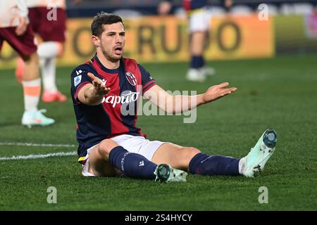 Bologna, Italien. Januar 2025. Remo Freuler (Bologna FC) während des Spiels Bologna FC vs AS Roma, italienische Fußballserie A in Bologna, Italien, 12. Januar 2025 Credit: Independent Photo Agency/Alamy Live News Stockfoto