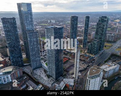 Luftbild von Wolkenkratzern am Deansgate Square in Manchester UK Stockfoto