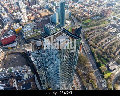 Luftbild von Wolkenkratzern am Deansgate Square in Manchester UK Stockfoto