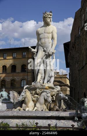 Italien, Toskana, Florenz. Statuen auf der Piazza della Signoria. Neptunbrunnen, Österreich, Europa Stockfoto