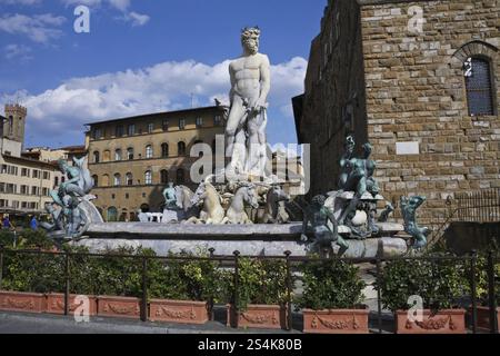 Italien, Toskana, Florenz. Statuen auf der Piazza della Signoria. Neptunbrunnen, Österreich, Europa Stockfoto