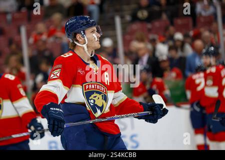 SUNRISE, FL - Florida Panthers Matthew Tkachuk #19 in Aktion (Foto: Chris Arjoon) Stockfoto