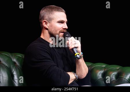 Stephen Amell | erster Tag der MCM Comic Con im Excel Messezentrum in London am 27. Oktober 2023 Stockfoto