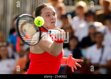 Melbourne, Australien. Januar 2025. Tennis: Grand Slam - Australian Open, Damen Singles, 1. Runde. Niemeier (Deutschland) - Chwalinska (Polen). Jule Niemeier in Aktion. Frank Molter/dpa/Alamy Live News Stockfoto