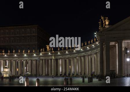 Kolonnade/Kolonnato, Petersplatz, Città del Vaticano/Vatikanstadt. Stockfoto