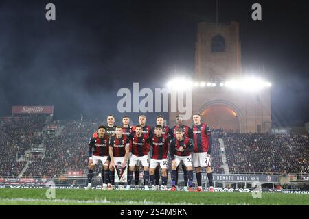 Bologna, Italien. Januar 2025. Team (Bologna) beim italienischen Spiel der Serie A zwischen Bologna 2-2 Roma im Renato Dallara Stadion am 12. Januar 2025 in Bologna, Italien. Kredit: Maurizio Borsari/AFLO/Alamy Live News Kredit: Aflo Co. Ltd./Alamy Live News Stockfoto