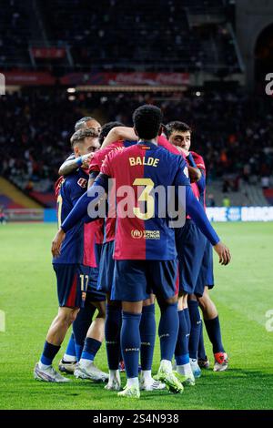 Barcelona, Spanien. Oktober 2024. Die Spieler von Barcelona feiern ein Tor beim LaLiga EA Sports Spiel zwischen dem FC Barcelona und Sevilla FC bei der ESTA Stockfoto