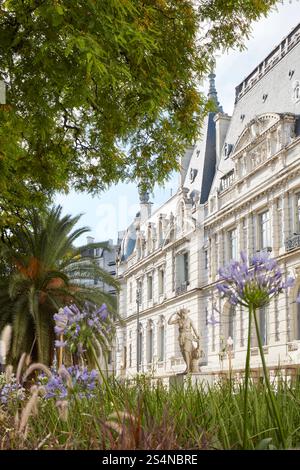 Die Palacio Paz Beaux-Art Villa-Fassade im Stil der Architektur in Retiro, Buenos Aires, Argentinien. Stockfoto