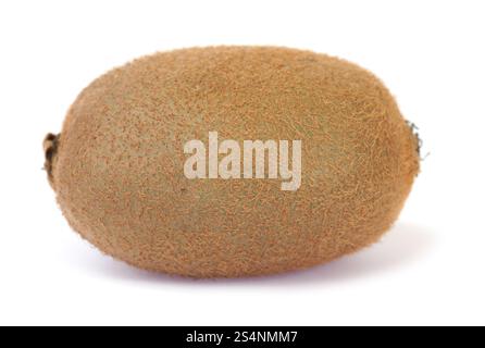 ganze Kiwis isoliert auf weißem Hintergrund Stockfoto